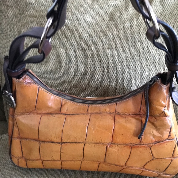 Dooney & Bourke - Picture 2 of 4